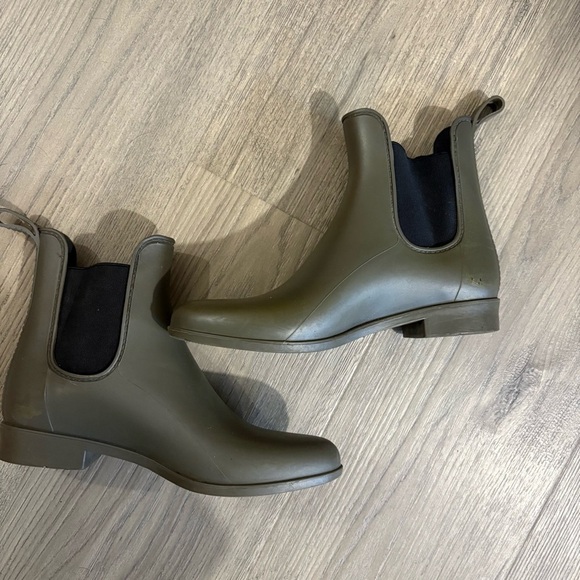 Forest Green Rain Boots Booties women’s Sz 6 - Picture 4 of 5